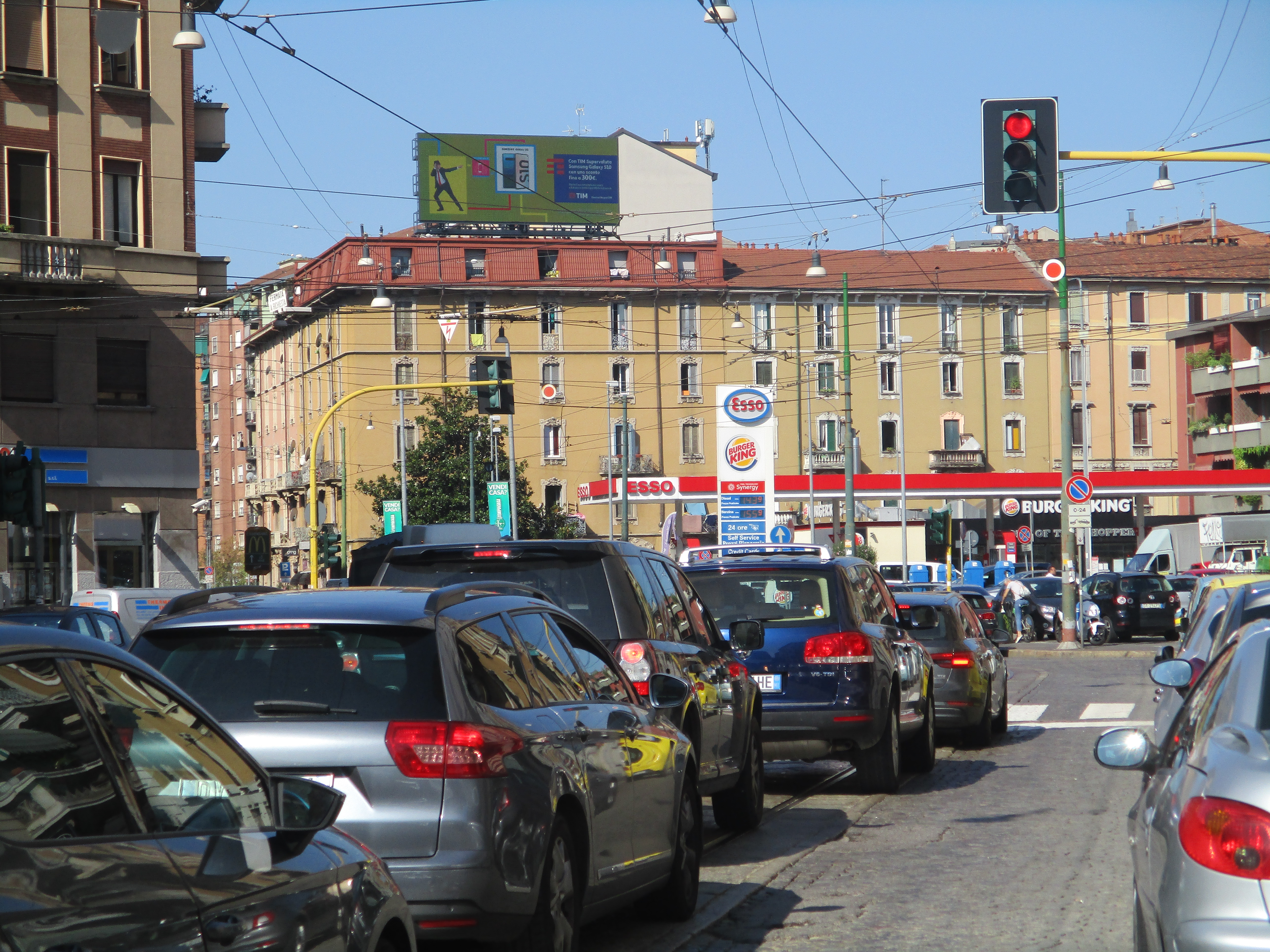 Milano via Leoncavallo 1200x500 Local DOOH Milano via Leoncavallo 1200x500 Local DOOH